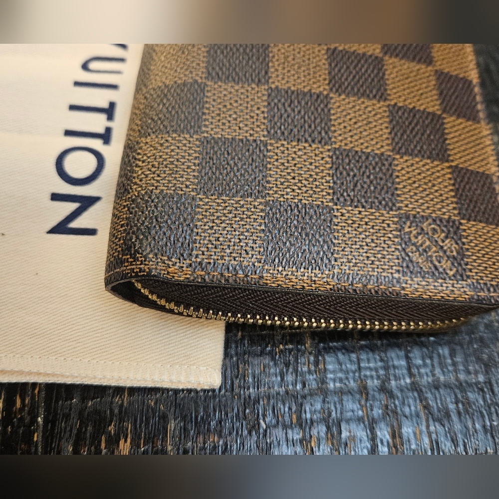 Louis Vuitton Brown Damier Ebene Zip Around Wallet - Picture 2 of 9